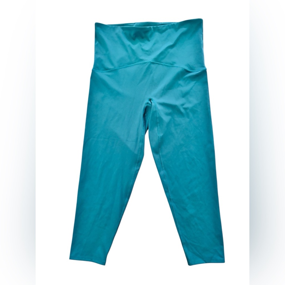SPANXshape™ Booty Boost® 7/8 Leggings